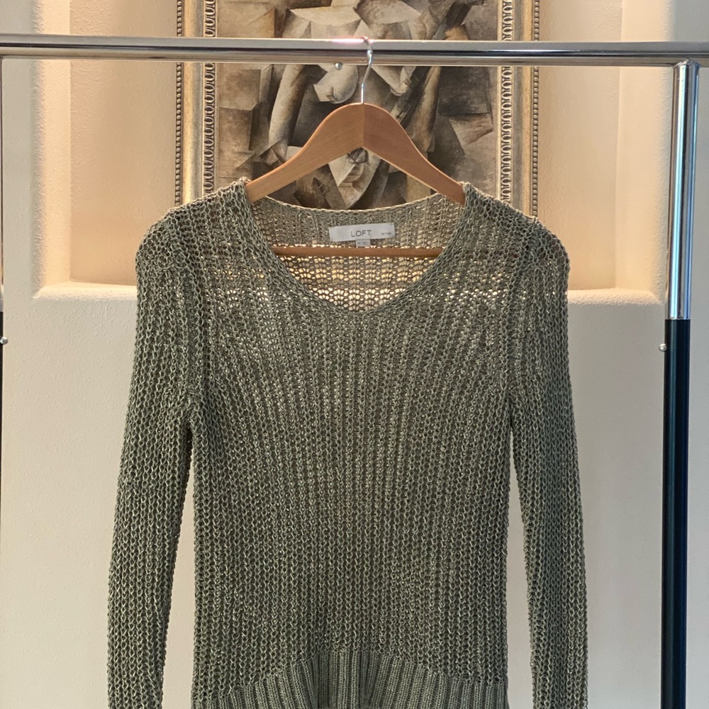 LOFT Women's Olive V-Neck Sweater